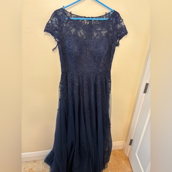 La Femme Navy Floral Lace Midi Dress - Picture 2 of 8